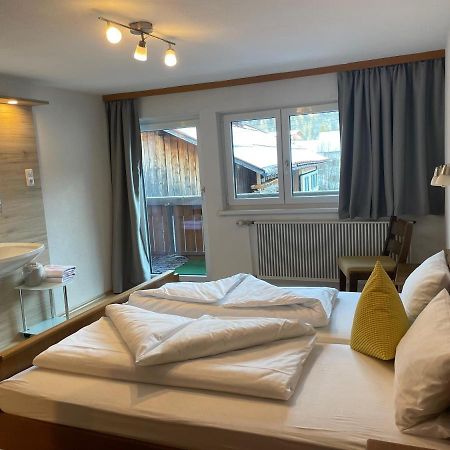 Ferienwohnungen Haus Bergflora Bach  Dış mekan fotoğraf